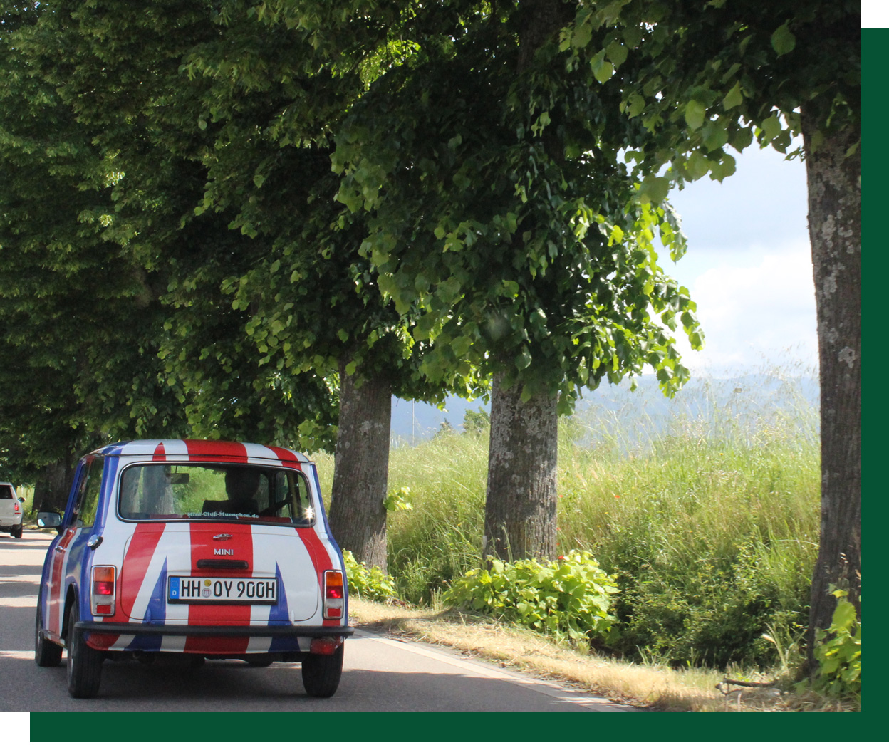 Siena and San Gimignano tour by MINI